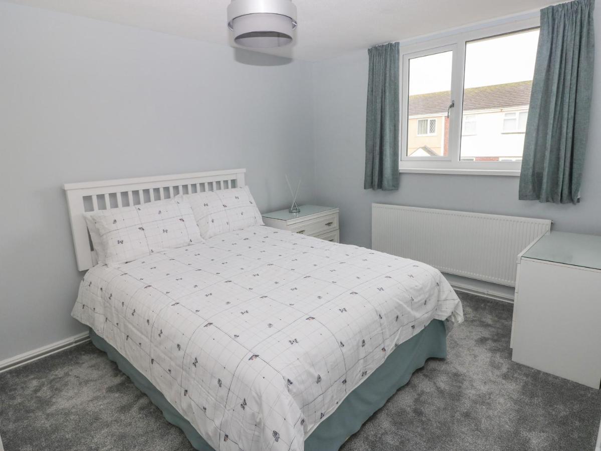 21 Sandfield Road Villa เบอรีพอร์ต ภายนอก รูปภาพ