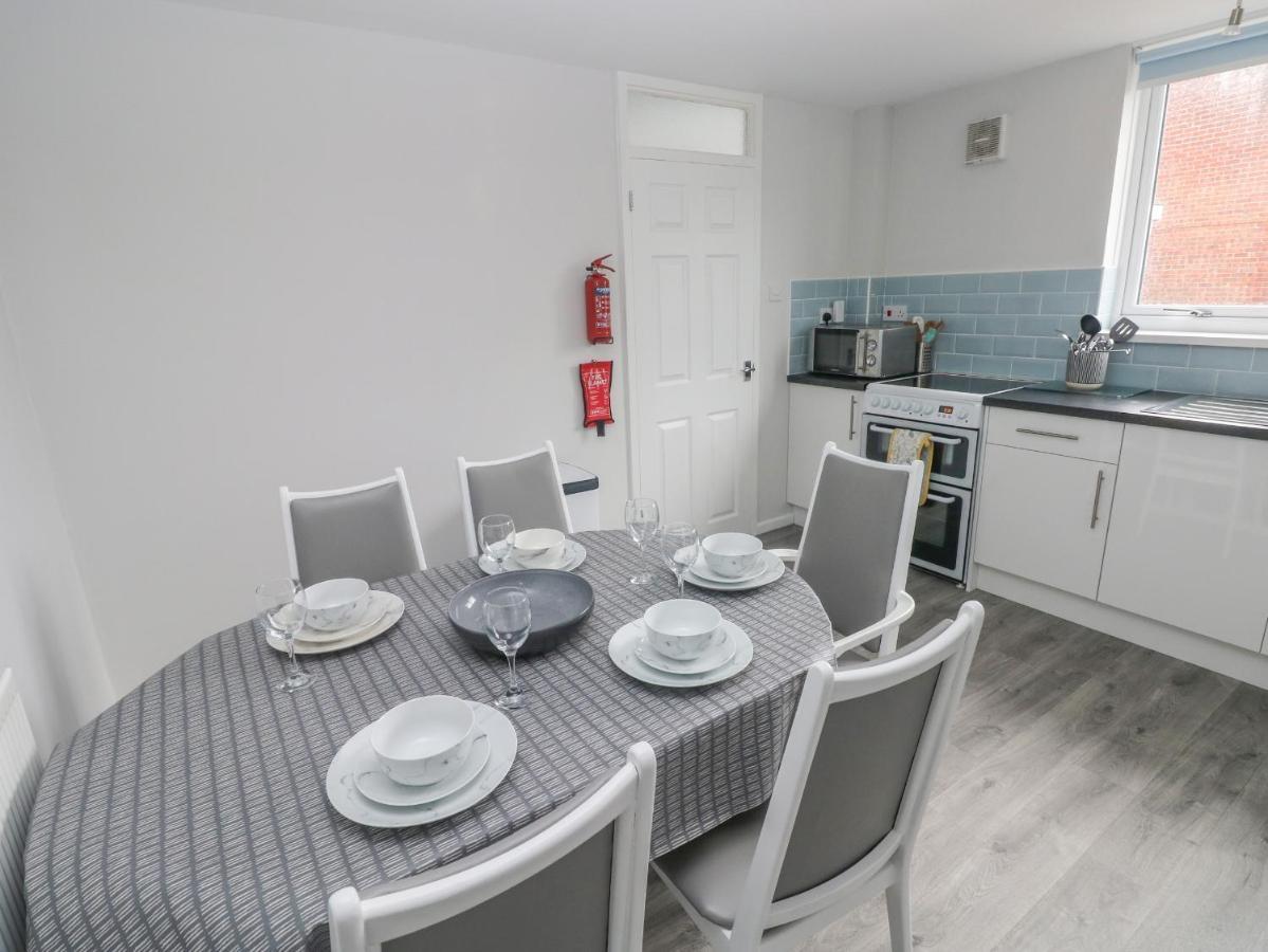 21 Sandfield Road Villa เบอรีพอร์ต ภายนอก รูปภาพ